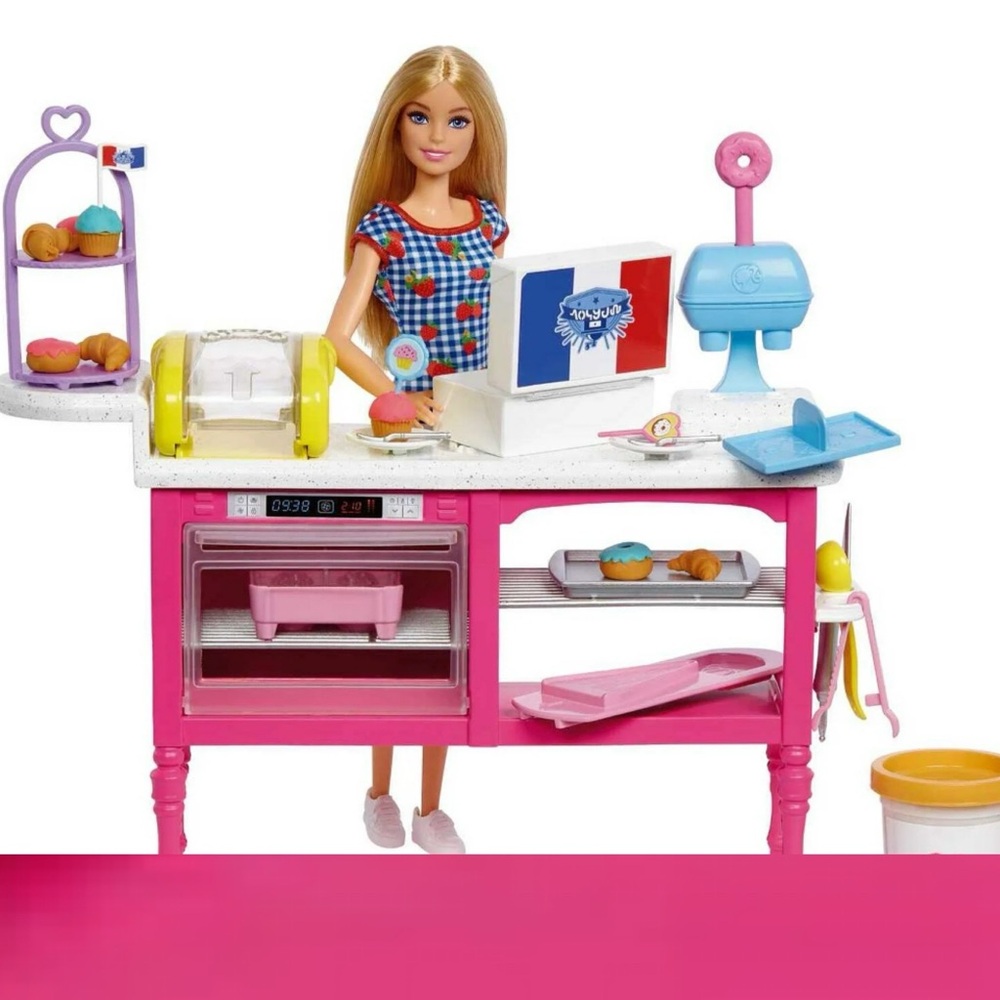 Malibu Barbie Pastry Chef